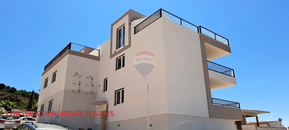 Appartamento di lusso 63,6 m2, 1° piano - Stivašnica, Rogoznica