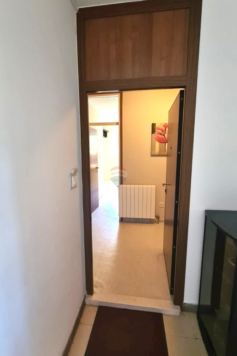 Appartamento Meterize, Šibenik, 75m2