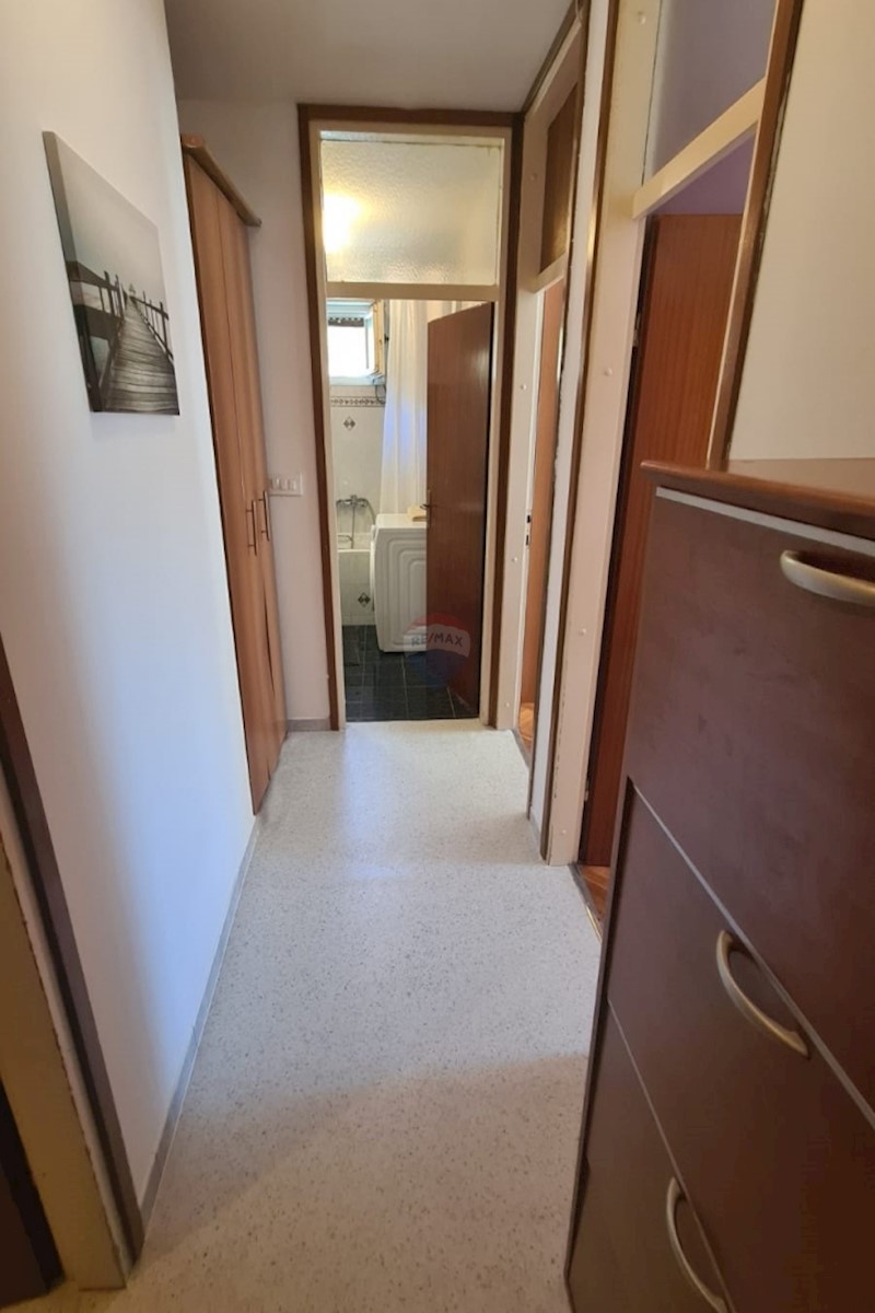 Appartamento Meterize, Šibenik, 75m2