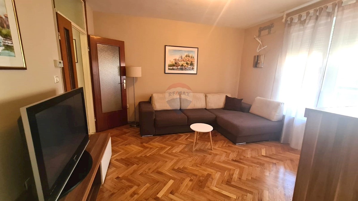 Appartamento Meterize, Šibenik, 75m2