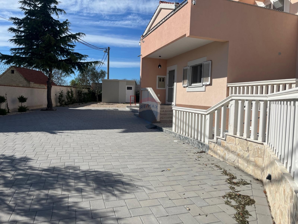 Casa Čista Mala, Vodice, 245m2