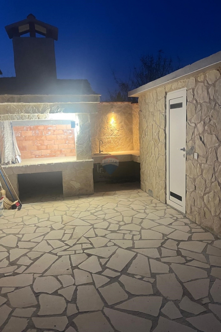 Casa Čista Mala, Vodice, 245m2