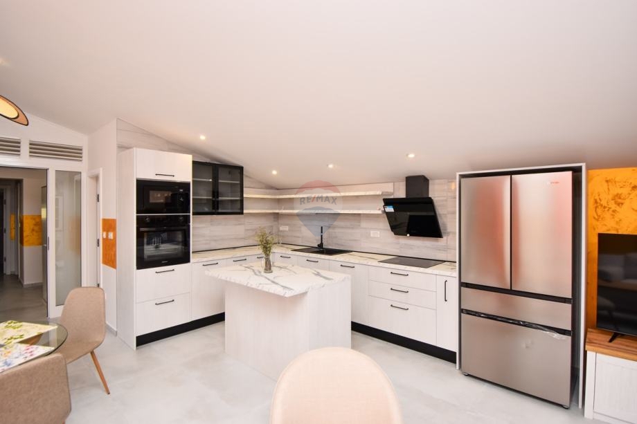 Casa Čista Mala, Vodice, 245m2