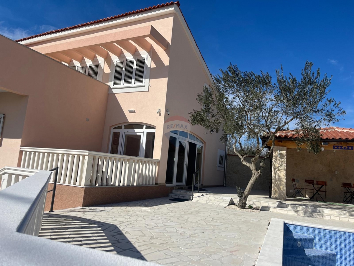 Casa Čista Mala, Vodice, 245m2