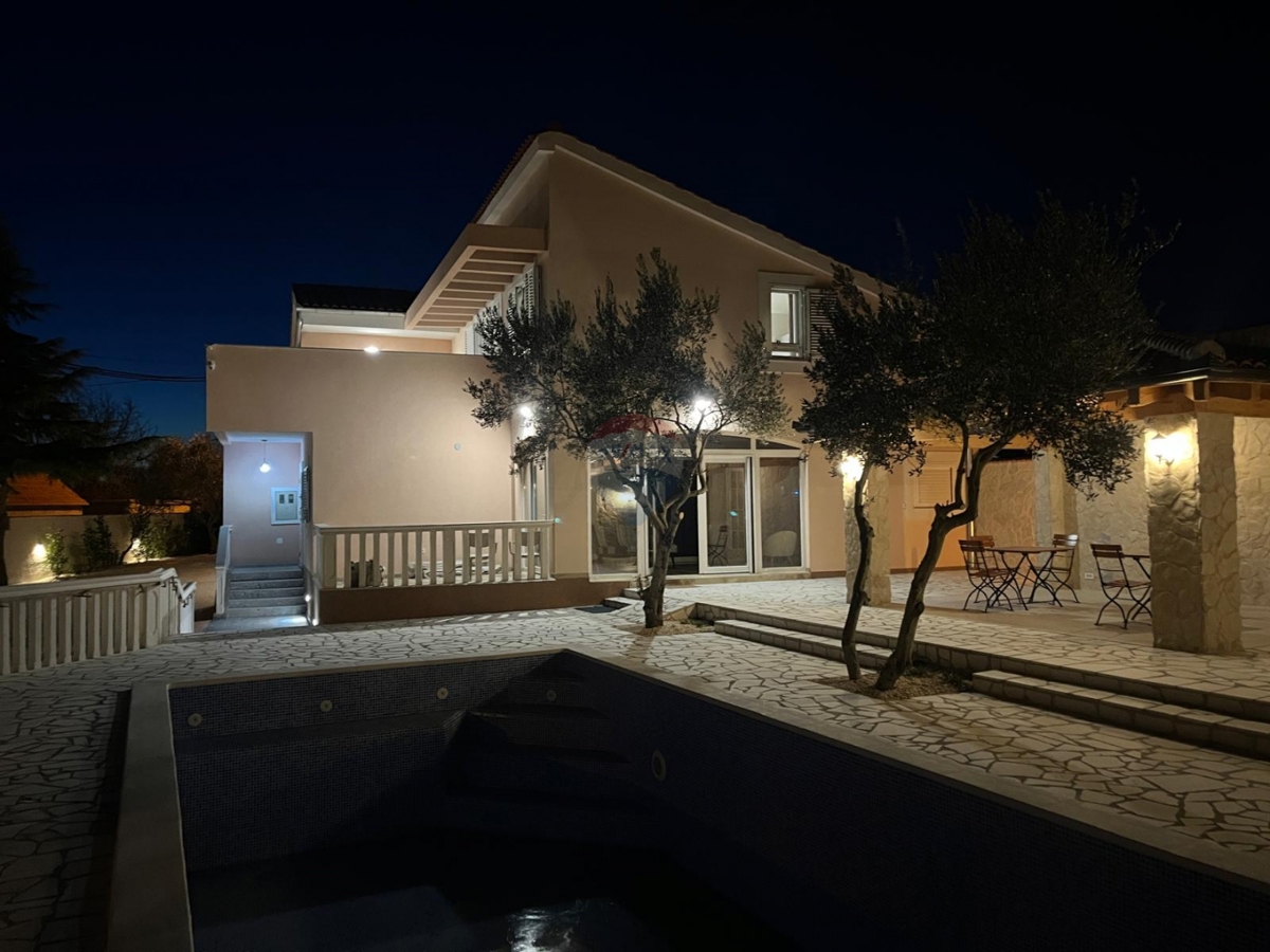Casa Čista Mala, Vodice, 245m2