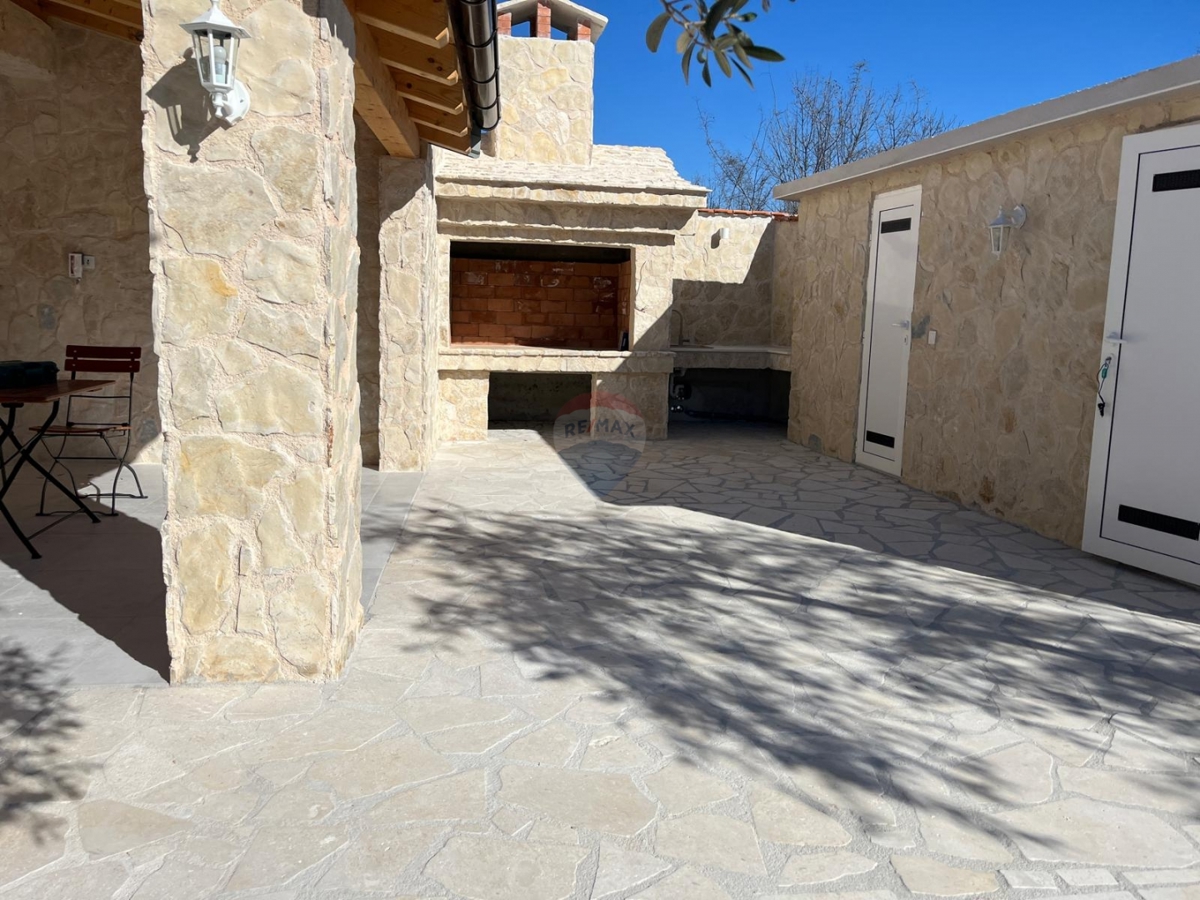 Casa Čista Mala, Vodice, 245m2