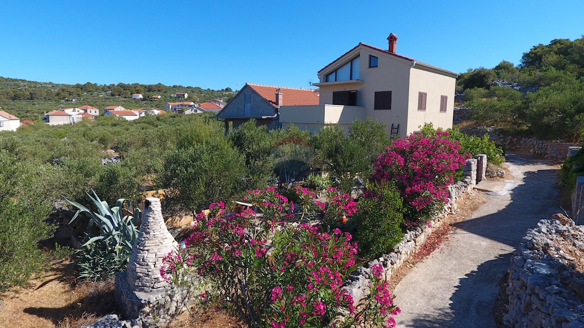 Casa Kaprije, Šibenik - Okolica, 166m2