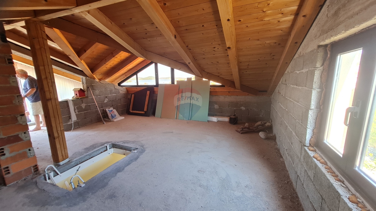 Casa Kaprije, Šibenik - Okolica, 166m2