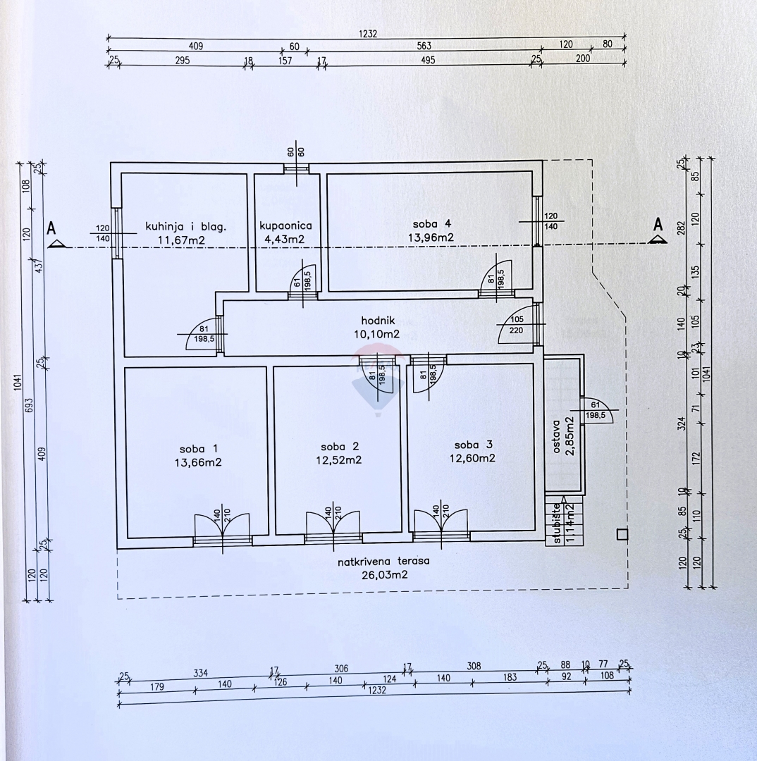 Casa familiare da ristrutturare, 223m2, Rogoznica