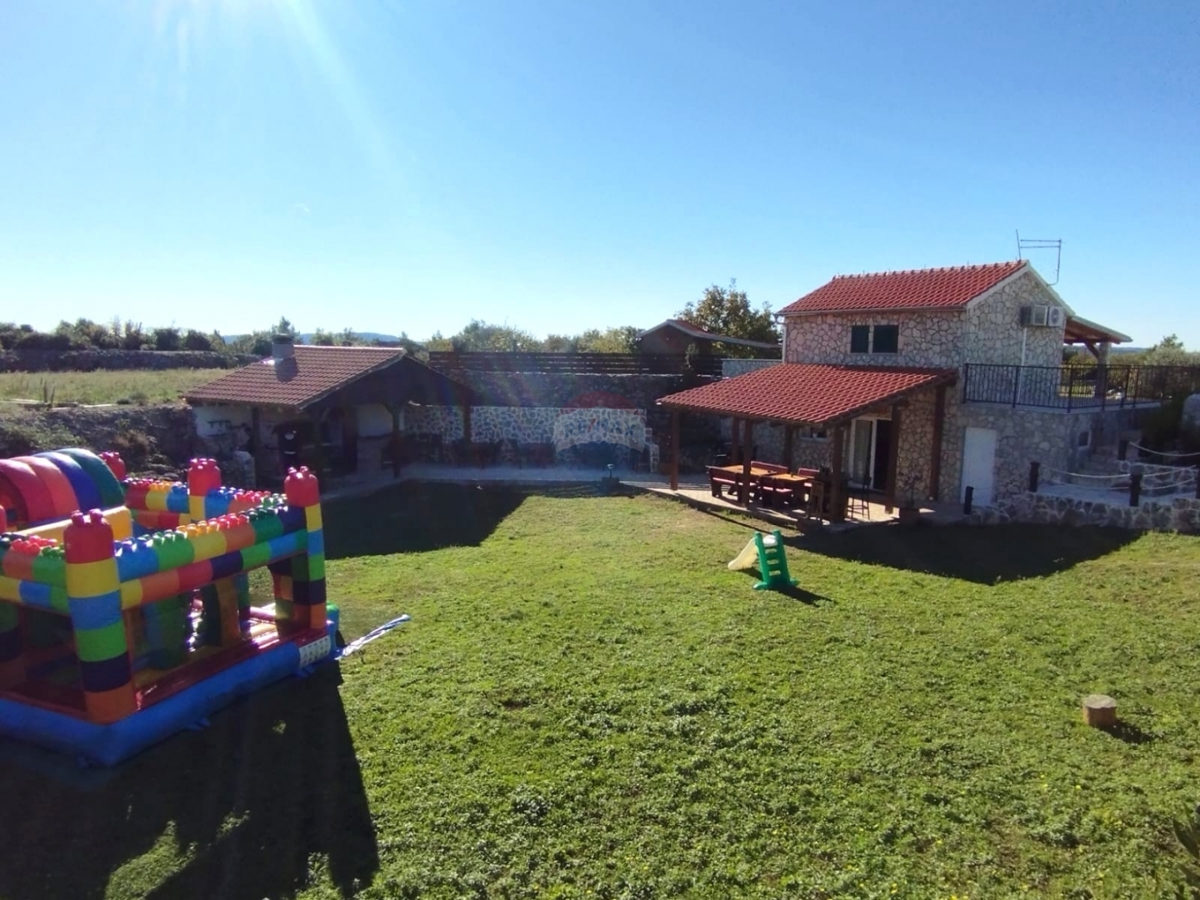 Casa Jadrija, Šibenik - Okolica, 125m2