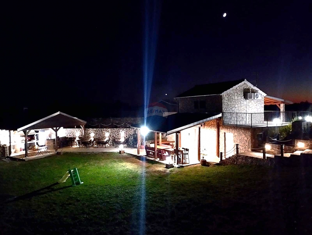 Casa Jadrija, Šibenik - Okolica, 125m2