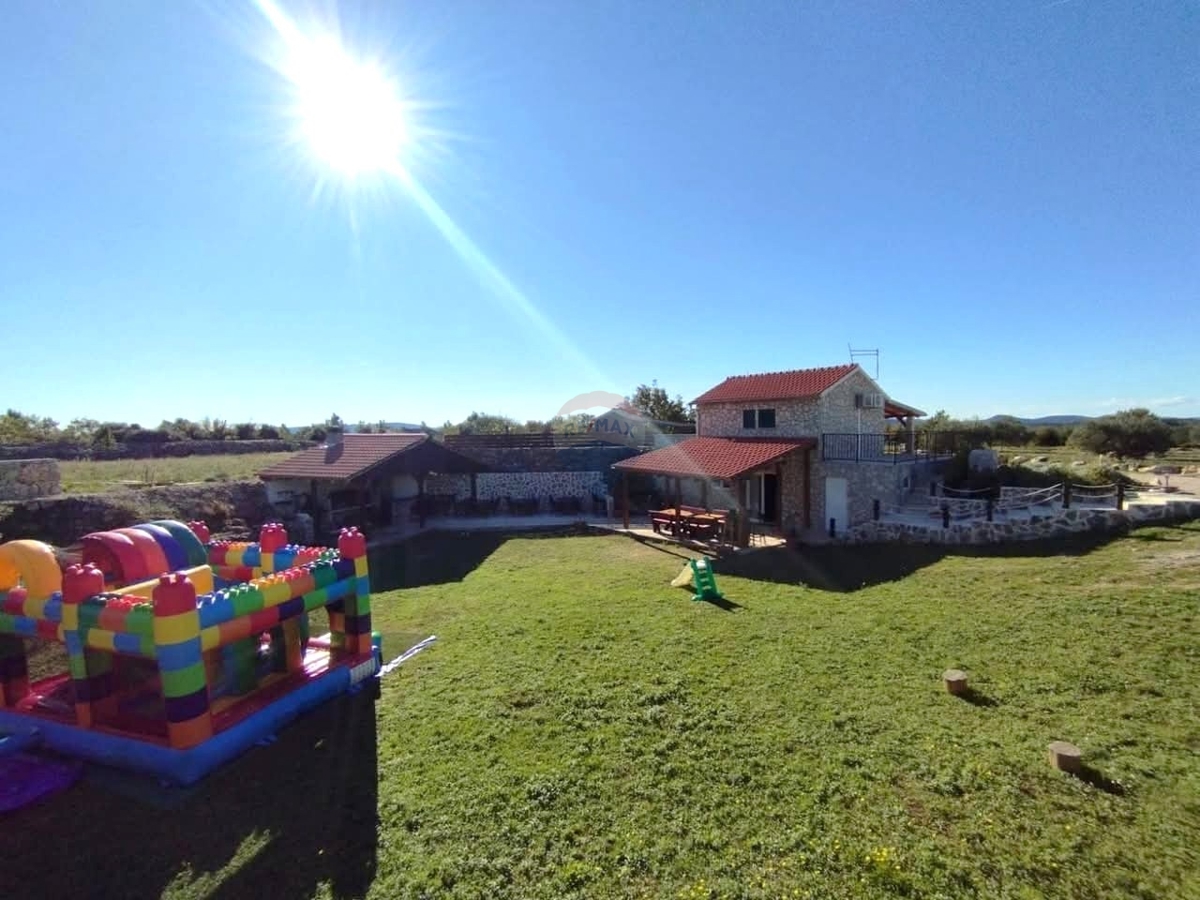 Casa Jadrija, Šibenik - Okolica, 125m2
