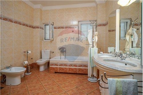 CASA DI LUSSO SUL MARE, SRIMA