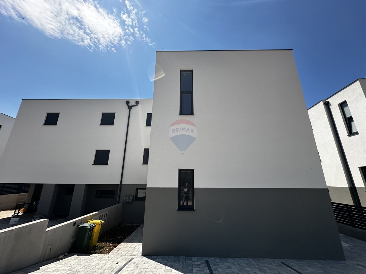 Appartamento Žaborić, Šibenik - Okolica, 94m2