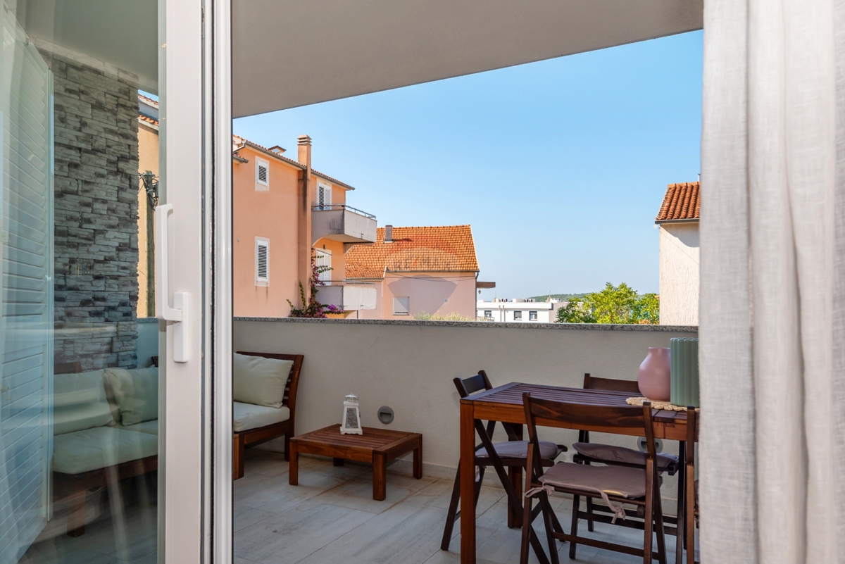 Appartamento Brodarica, Šibenik - Okolica, 350.000m2