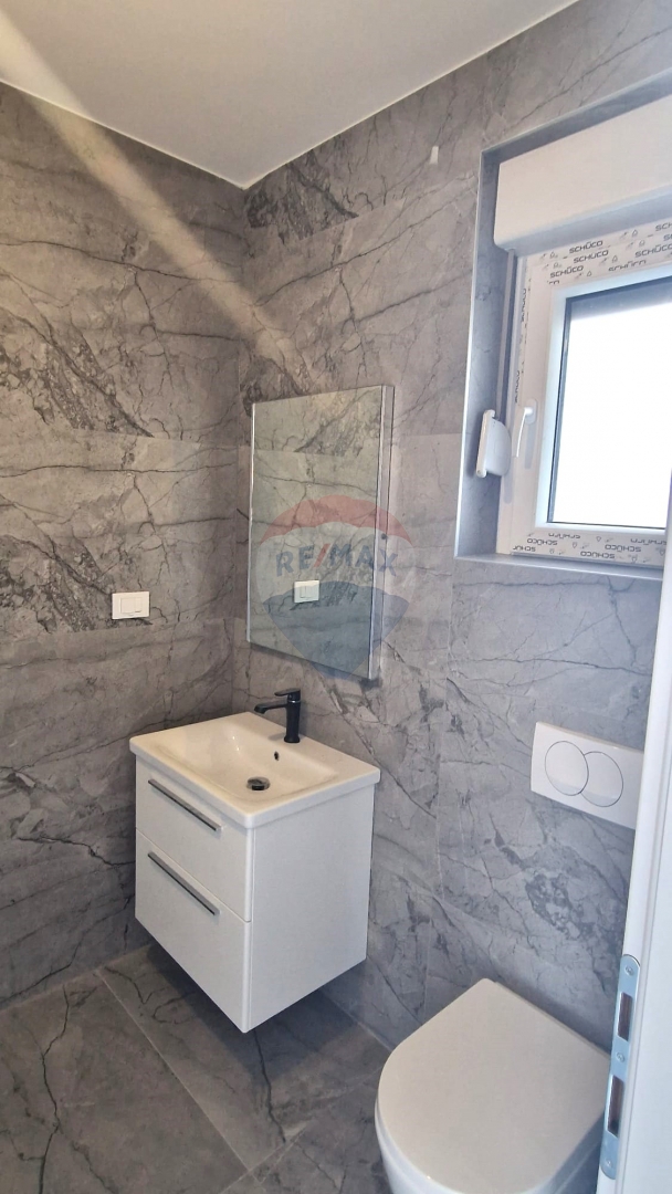 Appartamento di lusso con piscina 