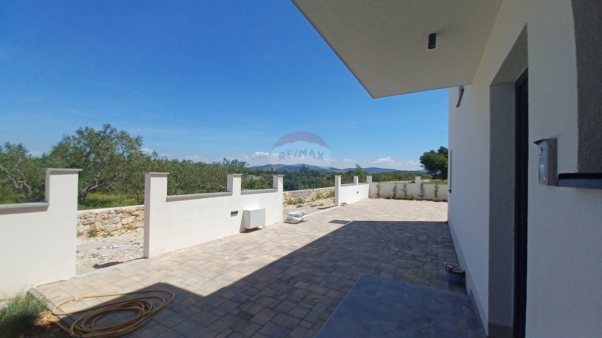 Appartamento di lusso con piscina 