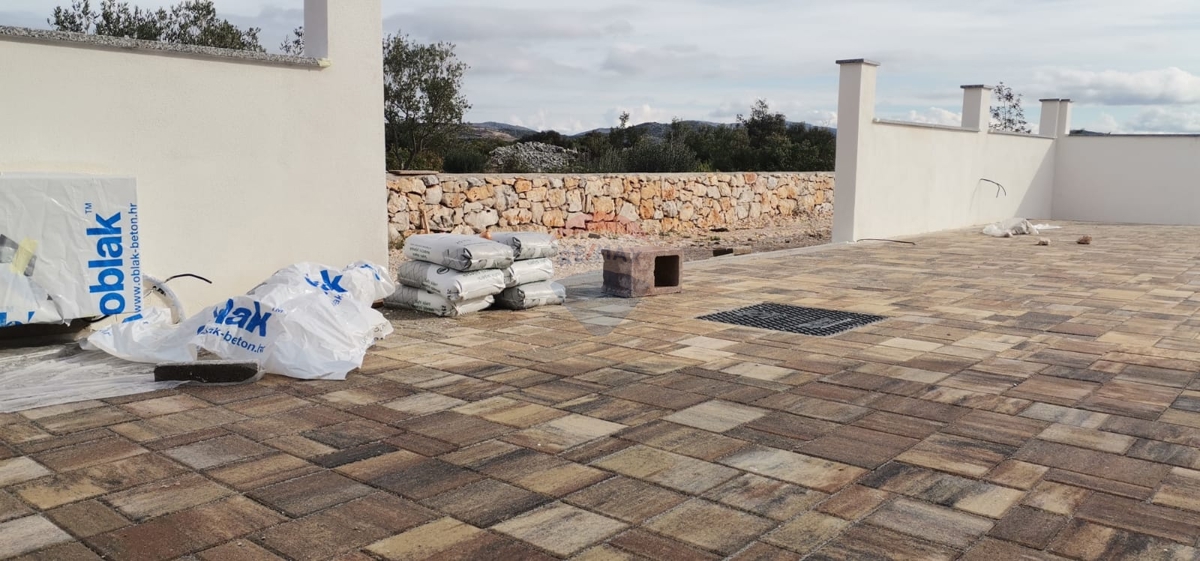 Appartamento di lusso con piscina 