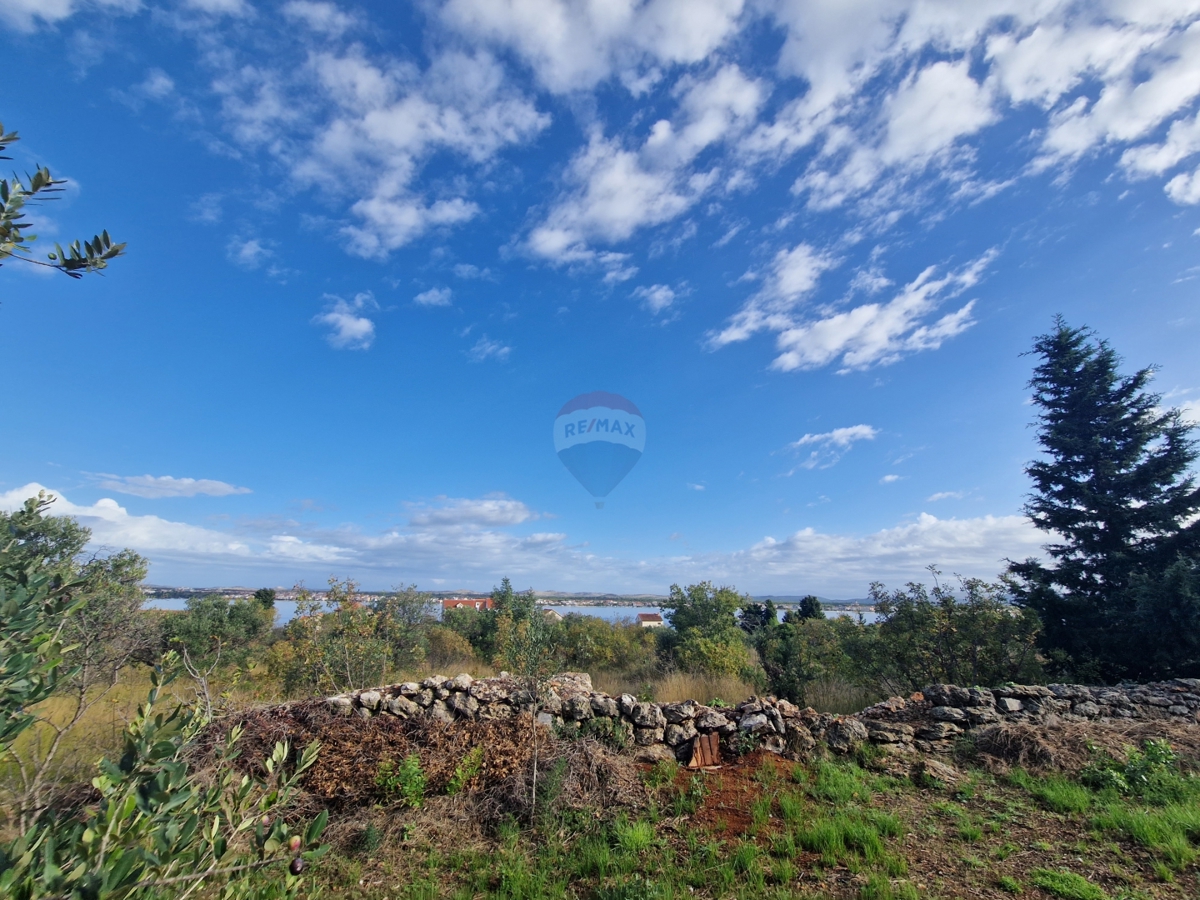 Terreno Prvić Šepurine, Vodice, 700m2