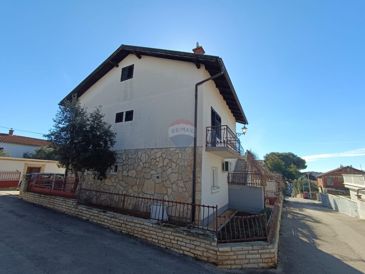 Casa Pirovac, 380m2