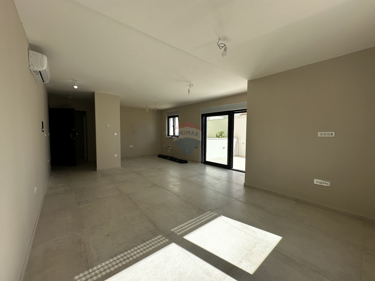 Appartamento Rogoznica, 77,02m2
