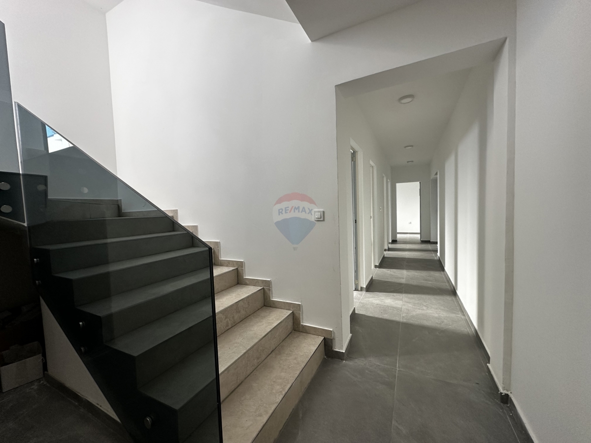 Appartamento Rogoznica, 77,02m2