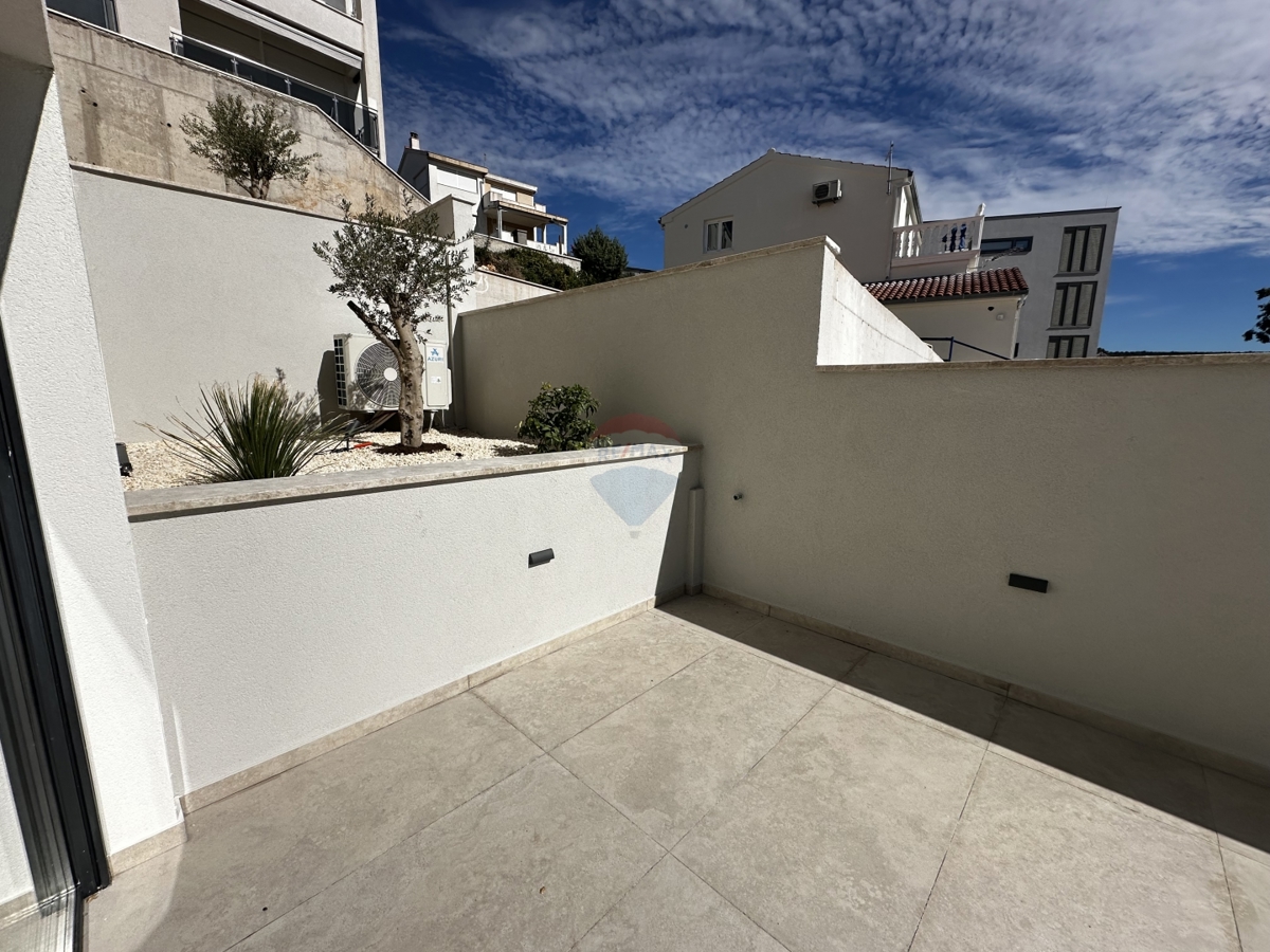 Appartamento Rogoznica, 77,02m2