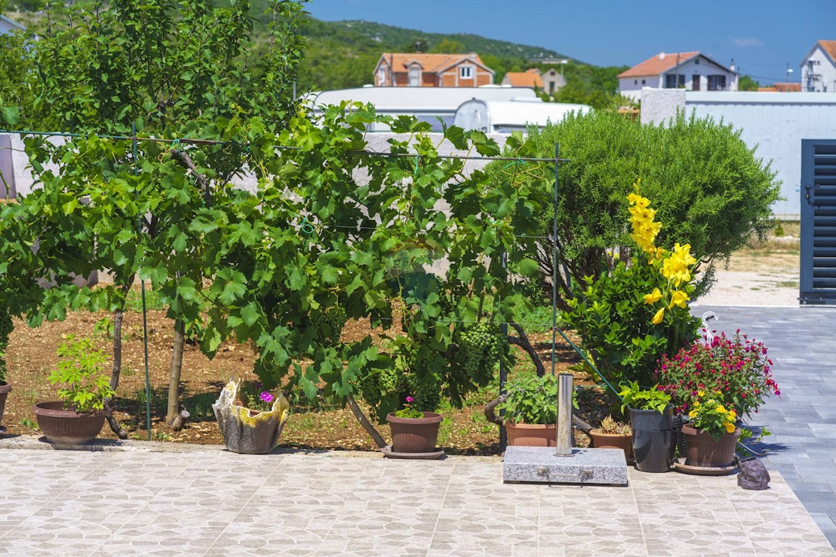 Casa Gaćelezi, Vodice, 69m2