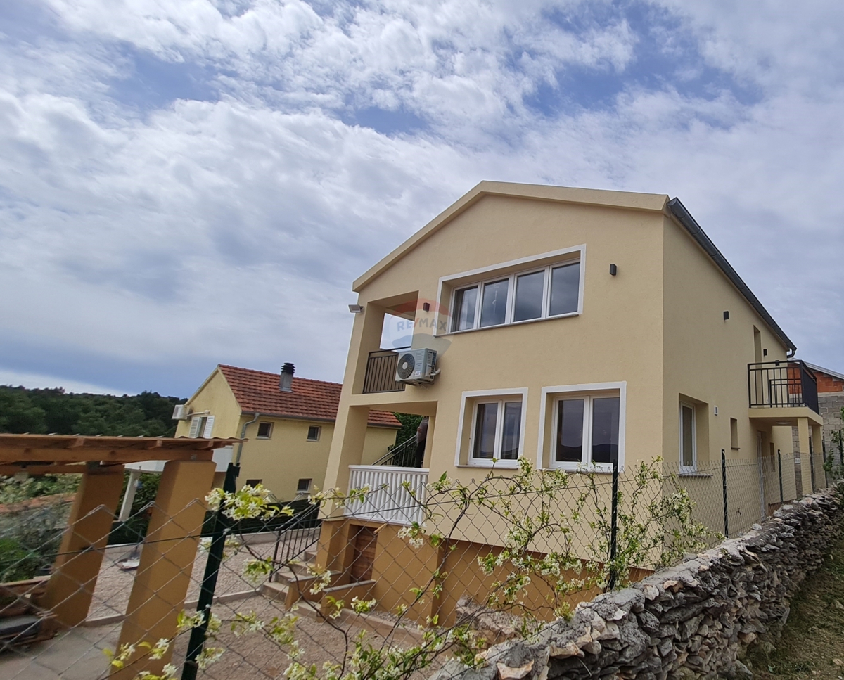 Casa Brodarica, Šibenik - Okolica, 120m2