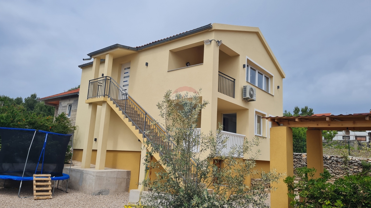 Casa Brodarica, Šibenik - Okolica, 120m2