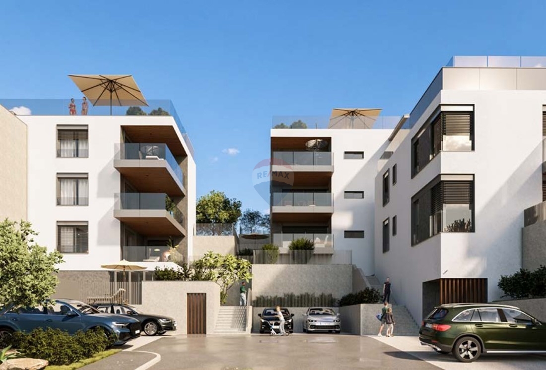 Lussuoso appartamento con 2 camere da letto con piscina e vista mare (A1) – Primošten