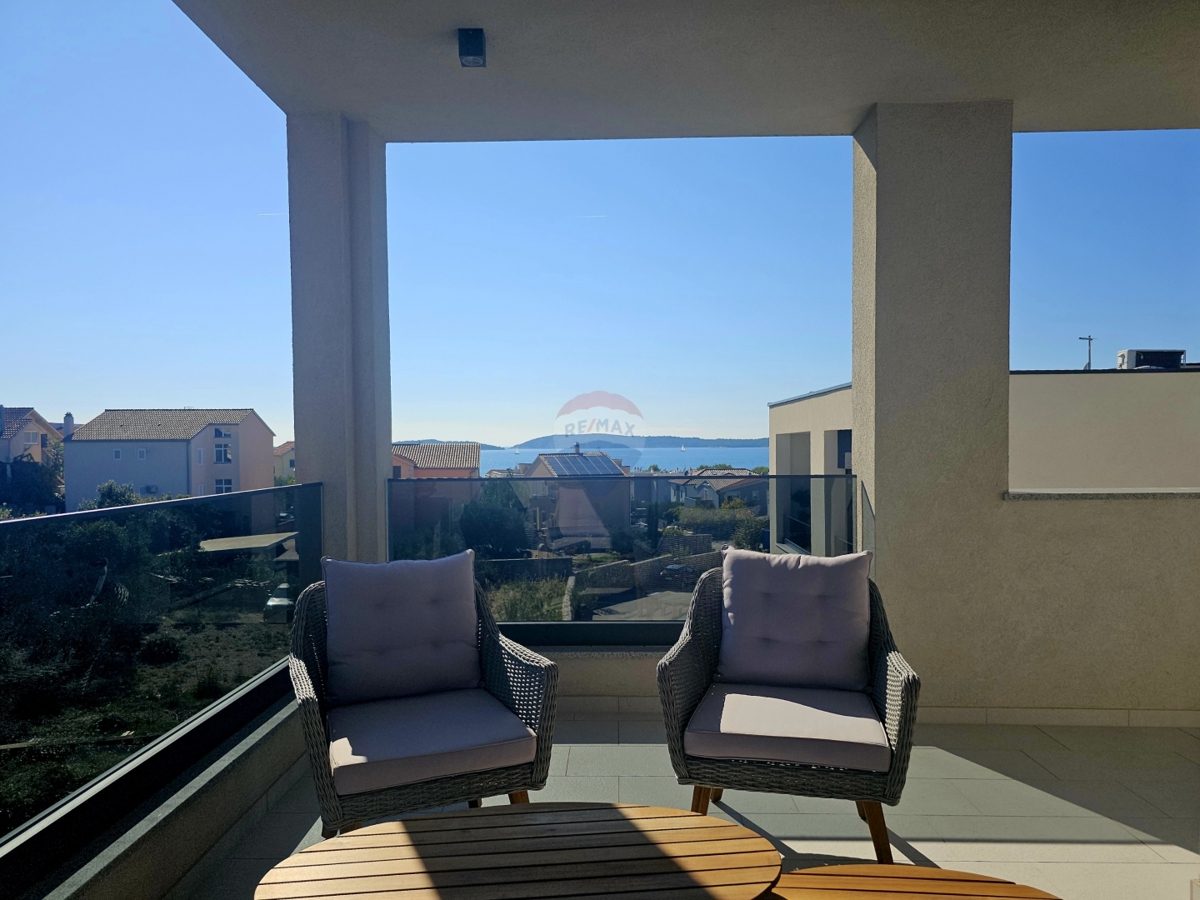 Appartamento Brodarica, Šibenik - Okolica, 135,28m2