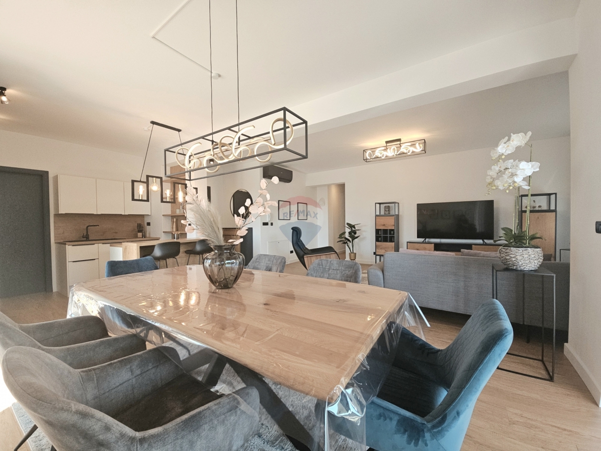 Appartamento Brodarica, Šibenik - Okolica, 135,28m2