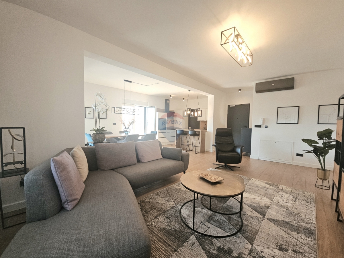 Appartamento Brodarica, Šibenik - Okolica, 135,28m2