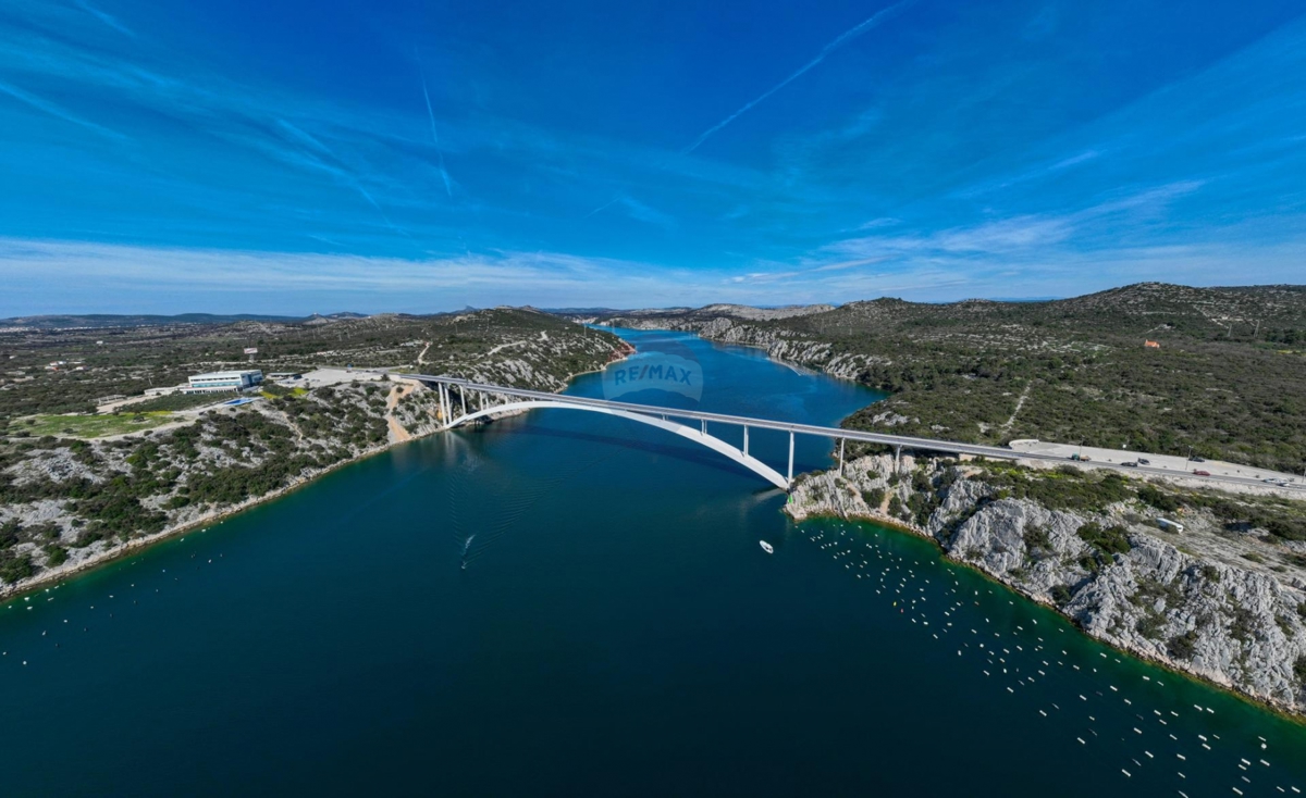 Terreno Njivice, Šibenik, 9.392m2