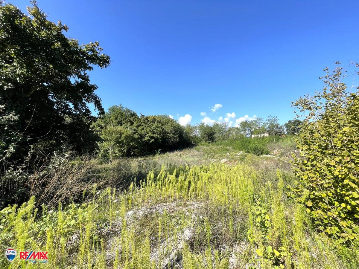 Cantiere Kršan, 885m2