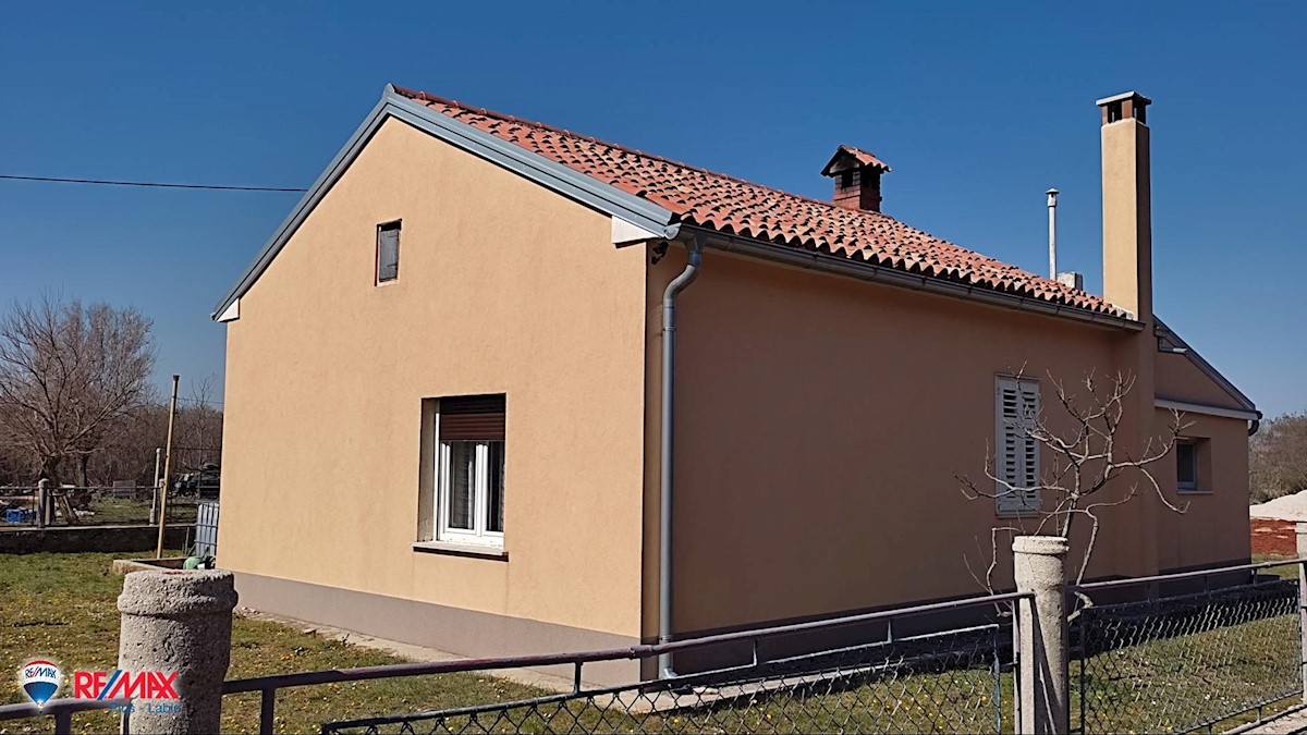 Casa Brgod, Raša, 1.373m2