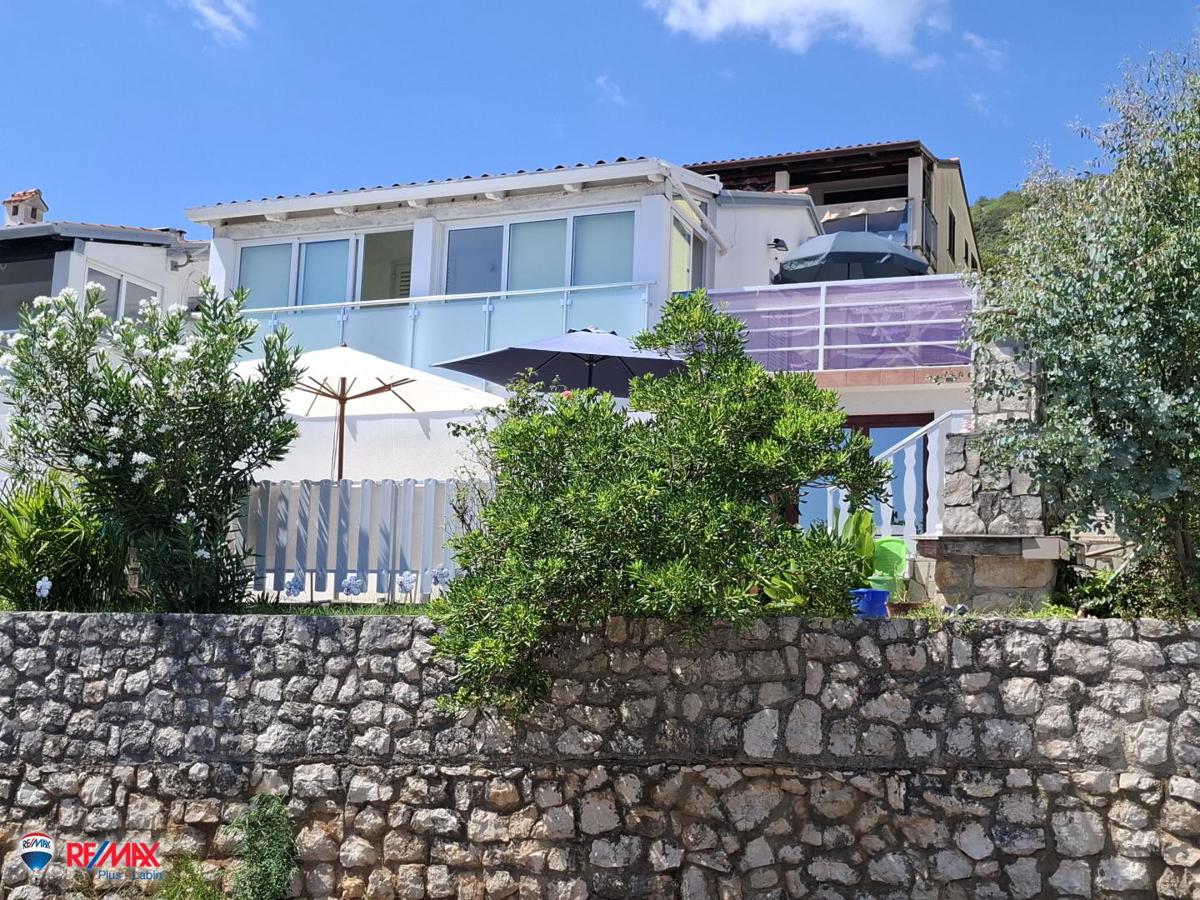 Casa Ravni, Raša, 77m2