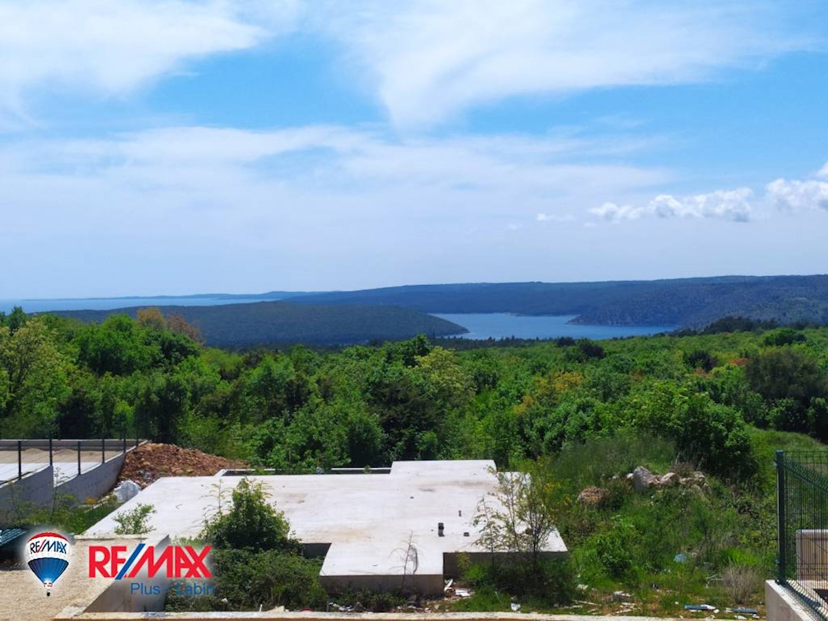 Cantiere Sveti Lovreč Labinski, Raša, 620m2