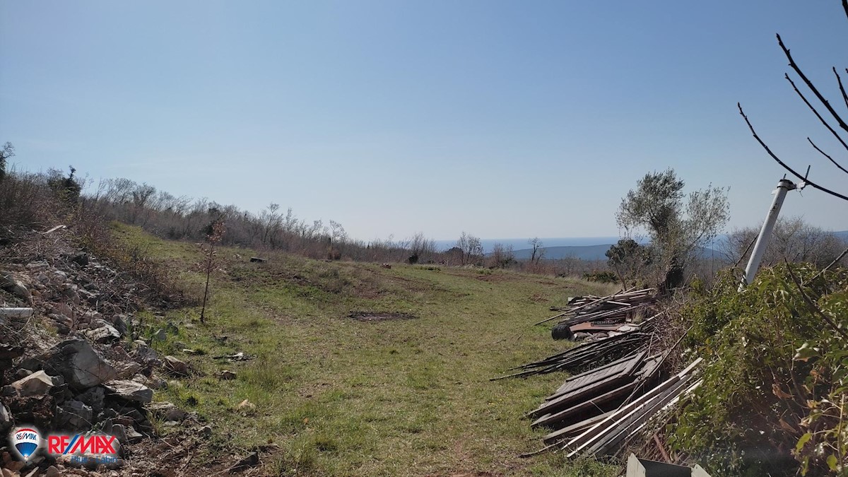 Terreni agricoli Stanišovi, Raša, 3.100m2