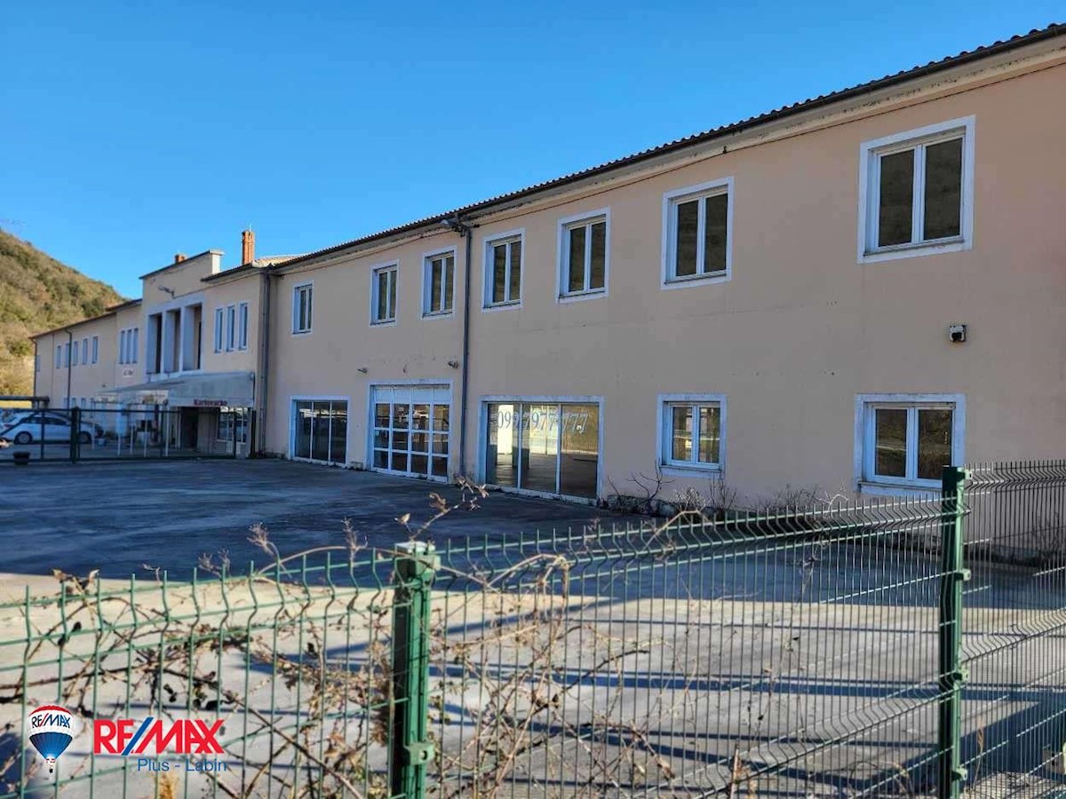 Commerciale Labin, 3.700m2