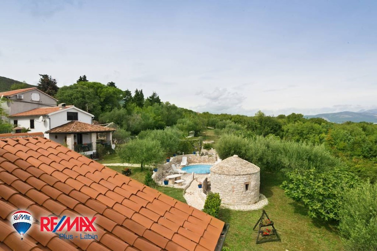 Casa Drenje, Raša, 500m2