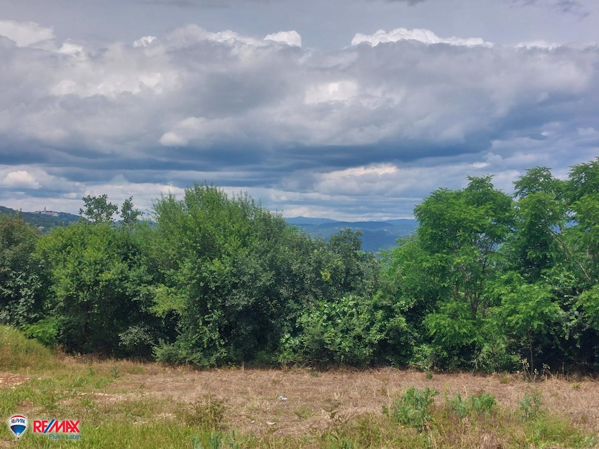 Cantiere Nedešćina, Sveta Nedelja, 820m2