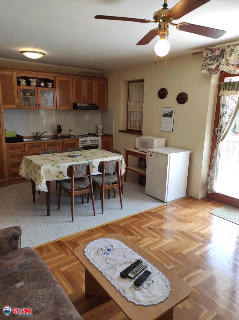 Appartamento Rabac, Labin, 72,94m2