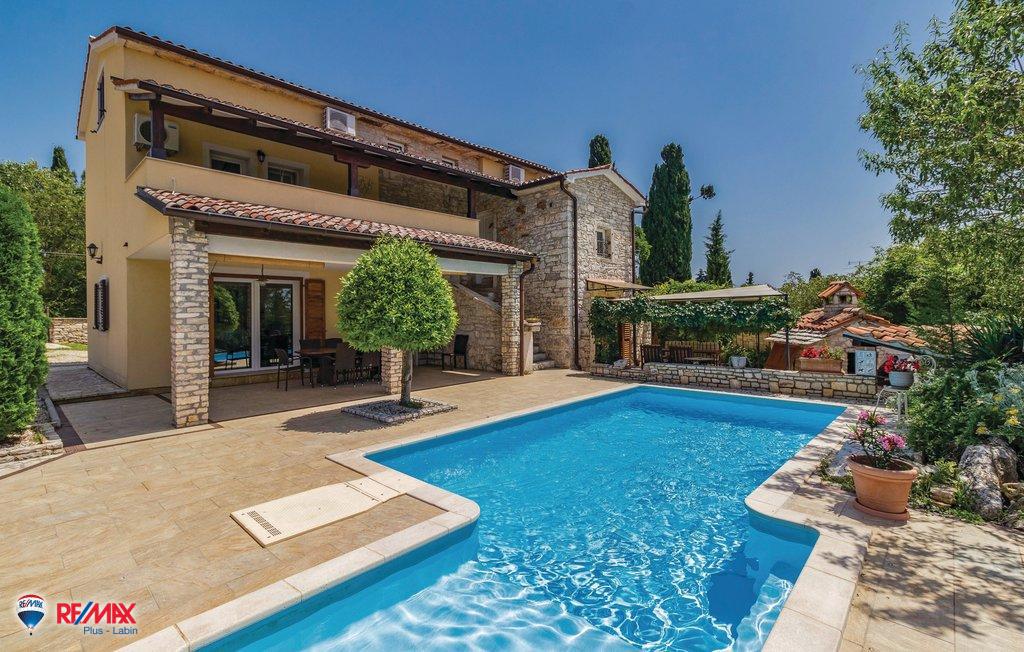 Casa Manjadvorci, Barban, 274,15m2