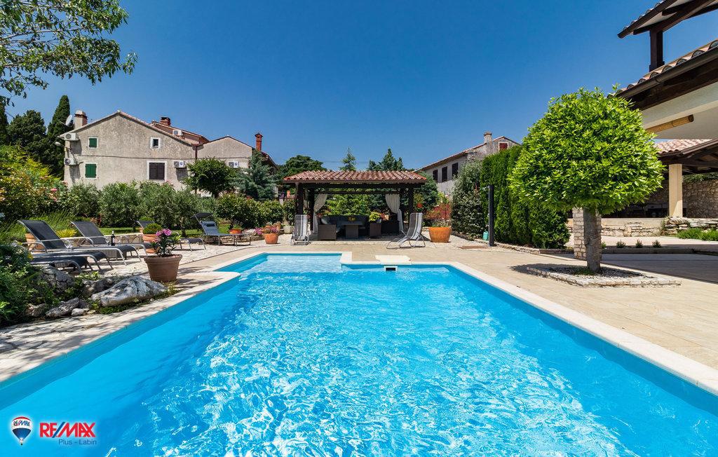 Casa Manjadvorci, Barban, 274,15m2