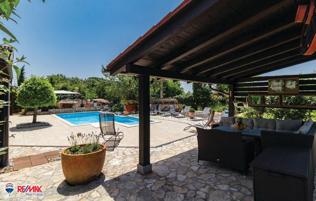 Casa Manjadvorci, Barban, 274,15m2