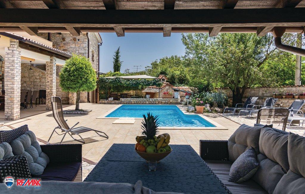 Casa Manjadvorci, Barban, 274,15m2