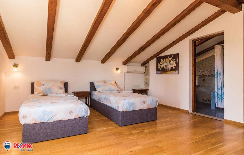 Casa Manjadvorci, Barban, 274,15m2