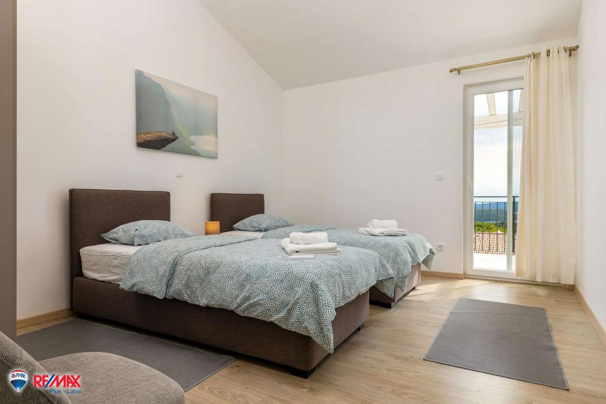 Villa Sveti Lovreč Labinski, Raša, 170m2